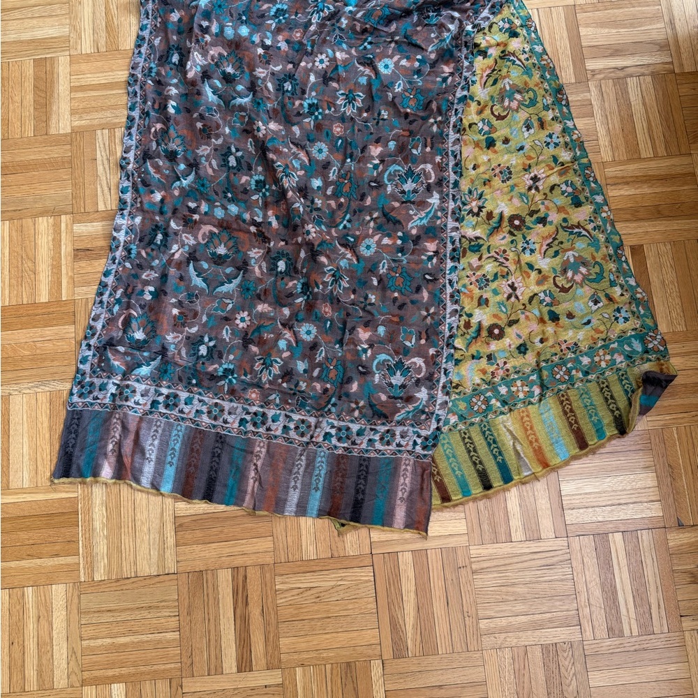 Reversible Floral-Print Scarf with Stripe Trim